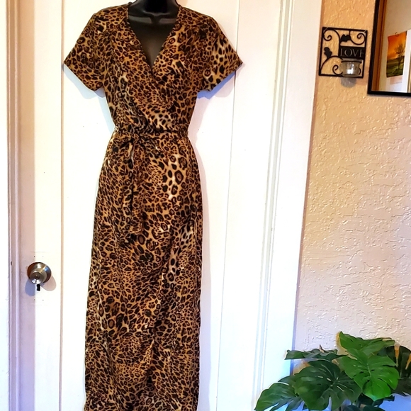 Kimono Leopard print wrap - Picture 1 of 9